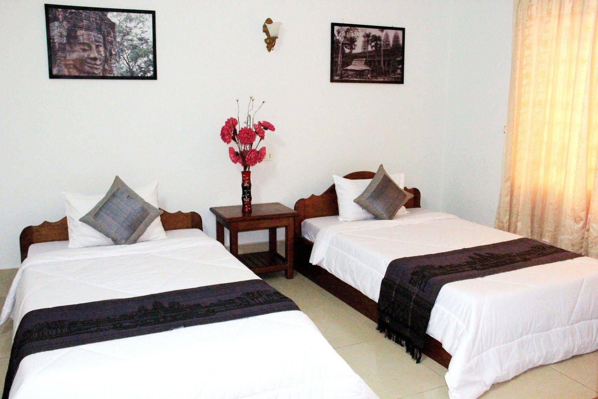 Tropical Breeze Hotel Siem Reap Exterior foto