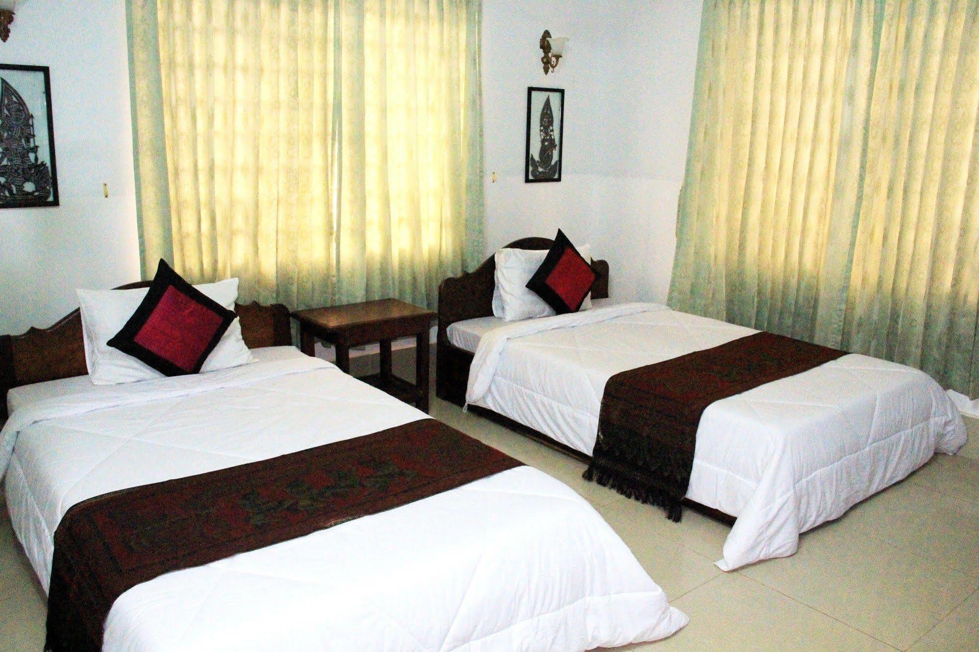 Tropical Breeze Hotel Siem Reap Exterior foto